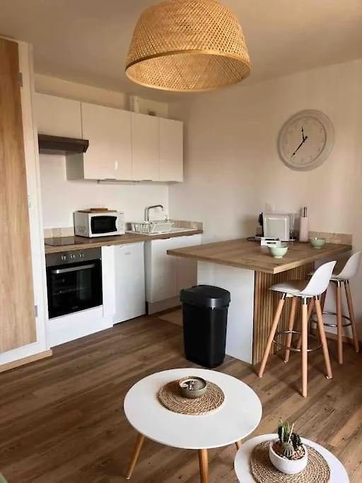 Zen Studio 300M Des Plages Saint Aygulf 0*,  France